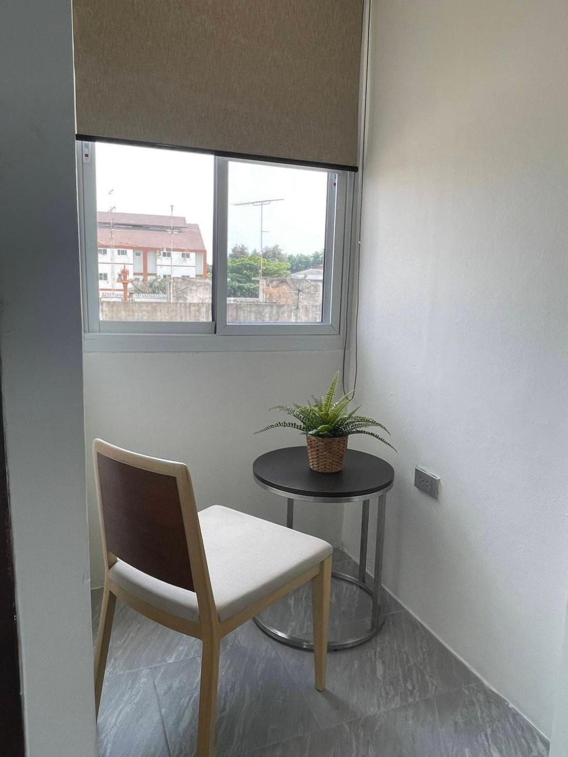 Self Check-In Apartment By Baiput Hometel Аюттхая Экстерьер фото